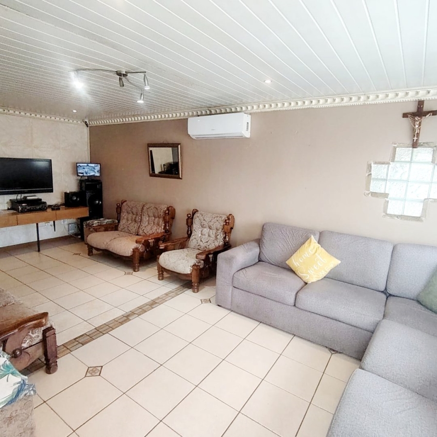 5 Bedroom Property for Sale in Buffalo Flats Eastern Cape